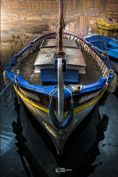 Barquette sur le Vieux Port | Phots de Marseille | Bruno Perrin-Turenne